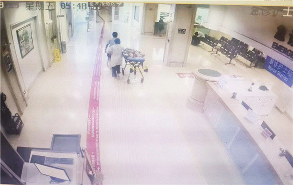 【百度-南方号】险！中秋佳节这个孕妈却一个人在家临盆……