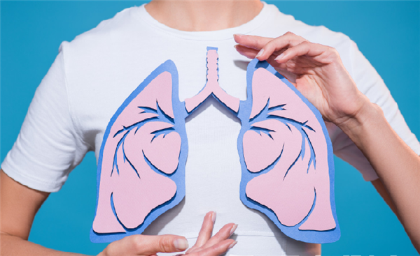 老人莫名发烧、重度肺炎几进ICU，康复中心“缉凶”，结果出人意料