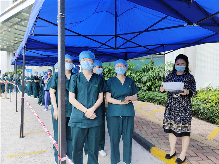 【中国青年报】“疫”线出击，港资医院支援广州大规模核酸检测