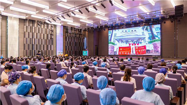 医师节丨致敬中国医生，健康的守护者