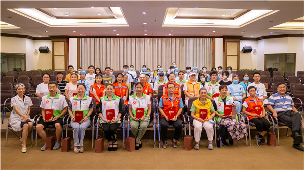 对你说声谢谢你！ ——记广东祈福医院疫苗接种优秀志愿者表彰大会